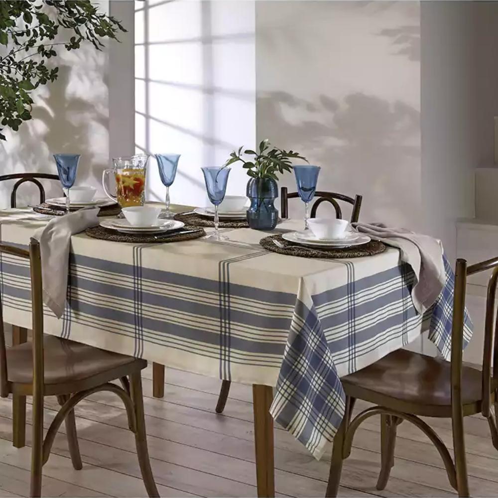 Toalha de Mesa Quadrada 8 Lugares 1,80x1,80m Clean Renova Luna Dohler