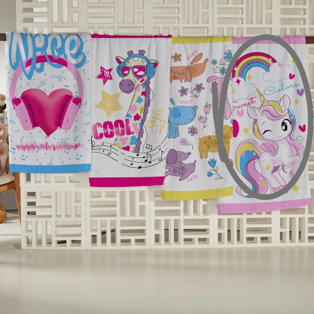 Toalha de Banho Felpuda Infantil Candy Unicórnio Teka