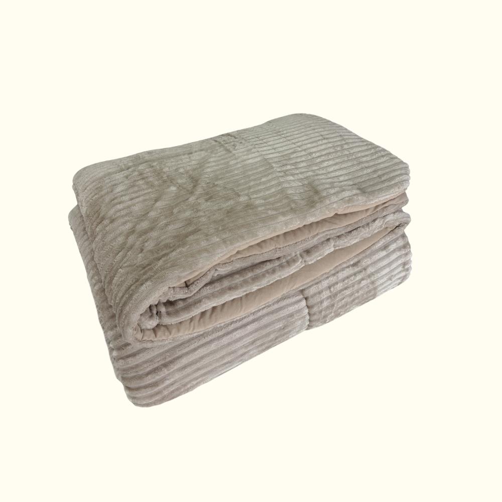 Coberdrom Solteiro Dupla Face Plush Canelado Bege e Malha Nude Arrumadinho Enxovais