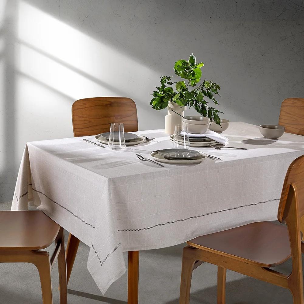 Toalha de Mesa Quadrada 4 Lugares 1,40x1,40m Clean Renova Iara Dohler
