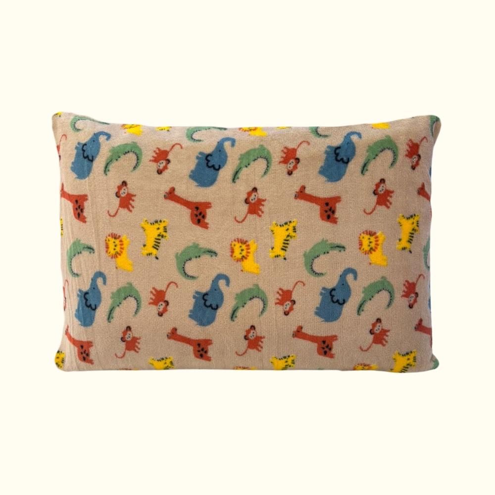 Fronha Avulsa Tradicional 50x70cm Plush Microfibra Fleece Infantil Bichinhos Arrumadinho Enxovais